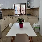 Casa Saturn منزل للإقامة